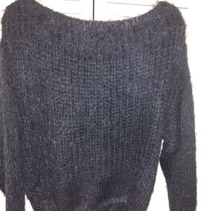 Super cute Black cropped sweater XL